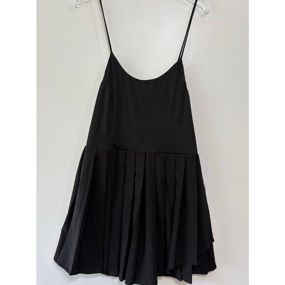 New In Pleated Cami Dress in Black Size Medium - Picture 8 of 9